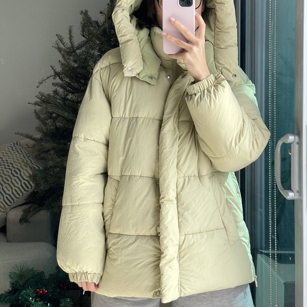 Zara Puffer Coat S/M Size